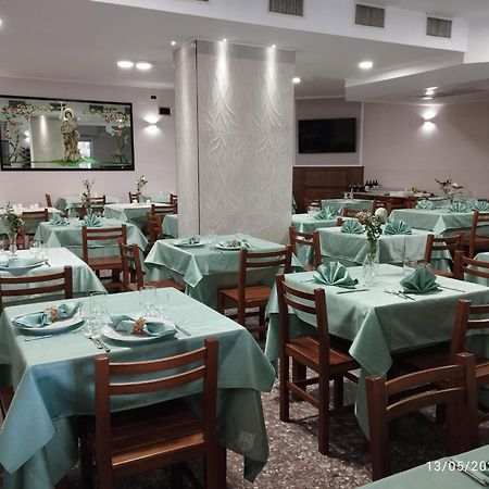 Hotel Ristorante San Giovanni Falerna Luaran gambar